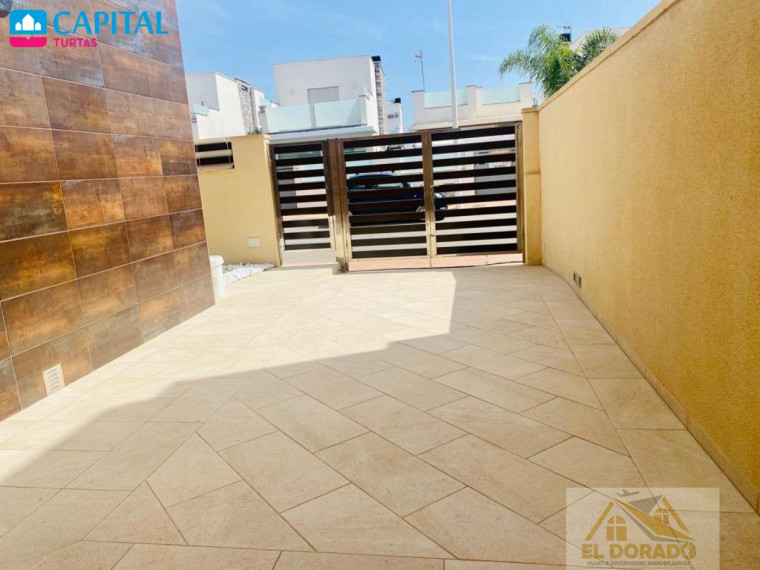 Parduodamas namas Calle Goleta, 1 , 103.00 kv.m ploto,  Floors 34