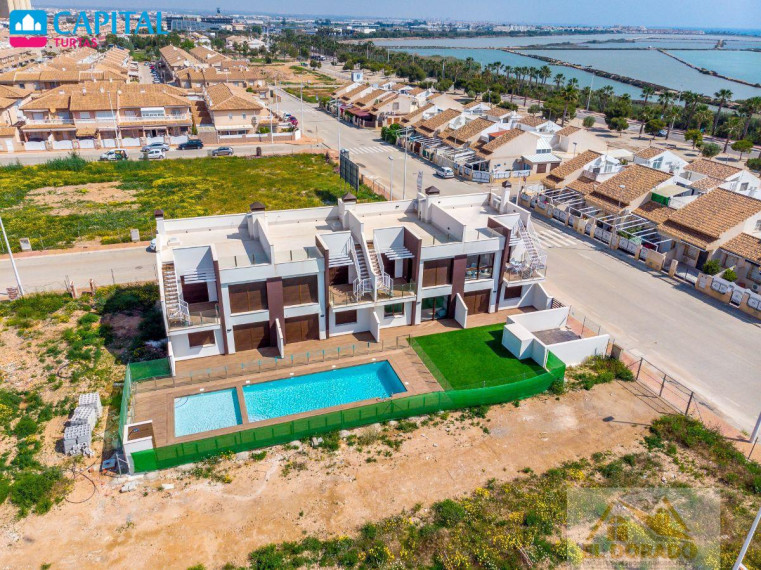 Parduodamas butas Calle Valle de Ordesa, 2 , 99.00 kv.m ploto, 2 kambariai 30