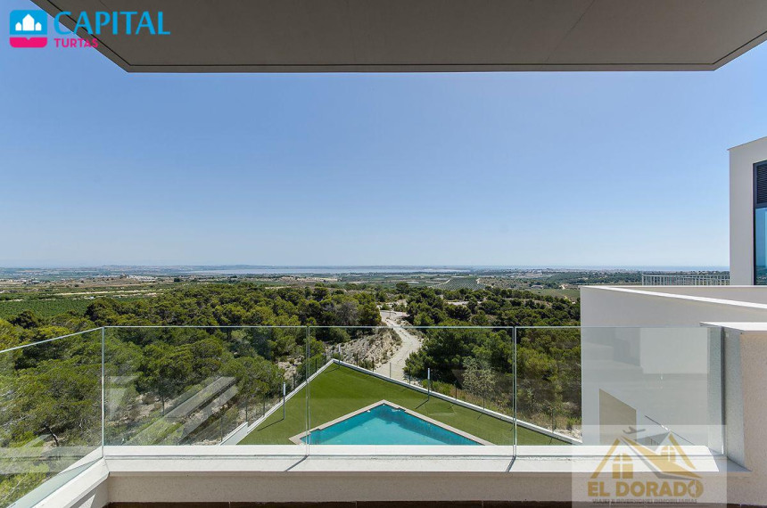Parduodamas namas Calle de los Chirrines, 1B , 185.00 kv.m ploto,  Floors 33