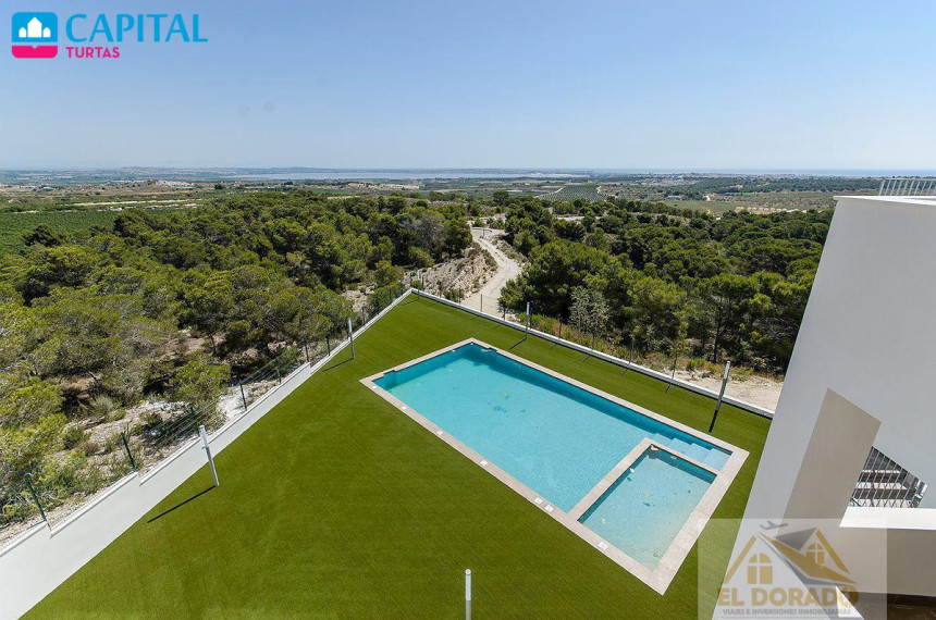 Parduodamas namas Calle de los Chirrines, 1B , 185.00 kv.m ploto,  Floors 30