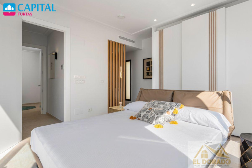Parduodamas namas Calle Egipcios, 4 , 326.00 kv.m ploto,  Floors 21