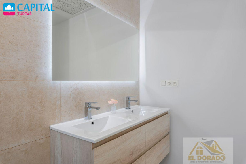 Parduodamas namas Calle Egipcios, 4 , 326.00 kv.m ploto,  Floors 23