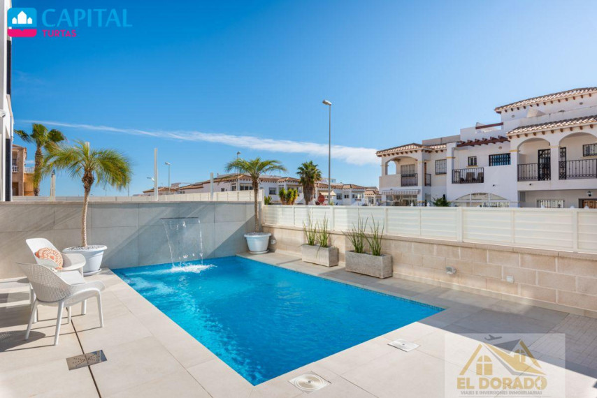 Parduodamas namas Calle Egipcios, 4 , 326.00 kv.m ploto,  Floors 28