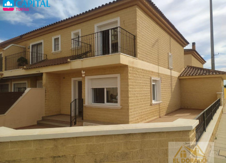 Parduodamas namas Calle de Doctor Marañón, 53 , 175.00 kv.m ploto, Floors Parduodamas namas Calle de Doctor Marañón, 53 , 175.00 kv.m ploto, Floors