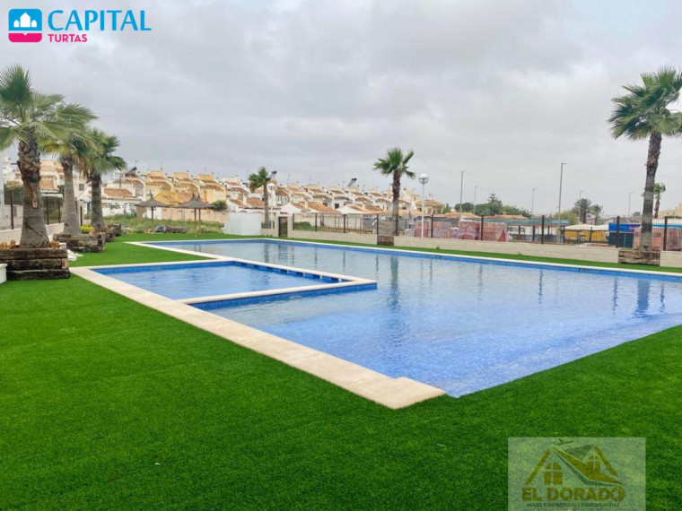 Parduodamas namas Avenida Tomás Boj Andreu, 18 , 89.00 kv.m ploto,  Floors 25