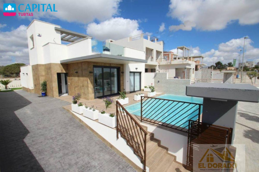 Parduodamas namas Calle de los Chirrines, 1B , 300.00 kv.m ploto,  Floors 2