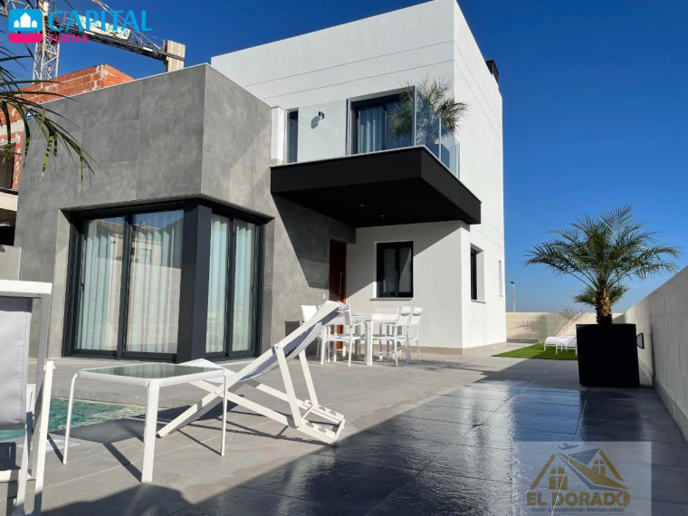 Parduodamas namas Calle Veleta, 11 , 175.00 kv.m ploto,  Floors 5