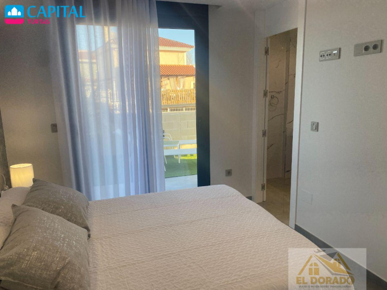 Parduodamas namas Calle Veleta, 11 , 175.00 kv.m ploto,  Floors 8