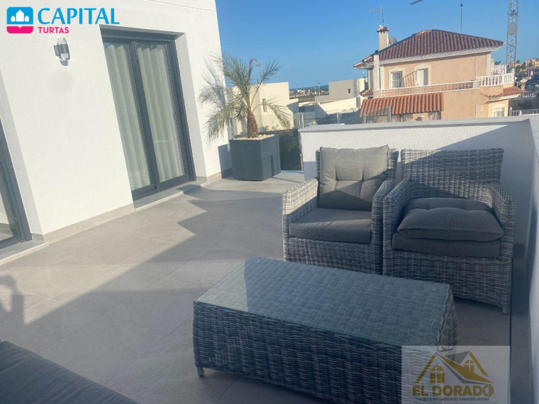 Parduodamas namas Calle Veleta, 11 , 175.00 kv.m ploto,  Floors 14