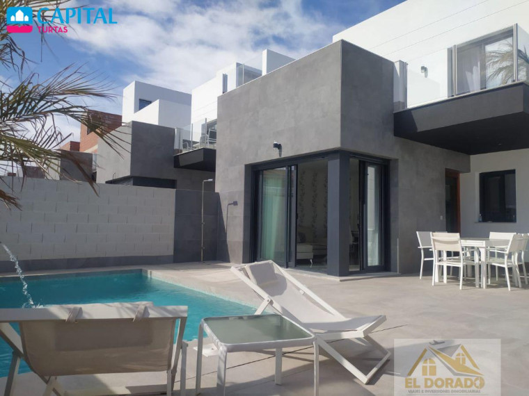 Parduodamas namas Calle Veleta, 11 , 175.00 kv.m ploto,  Floors 1