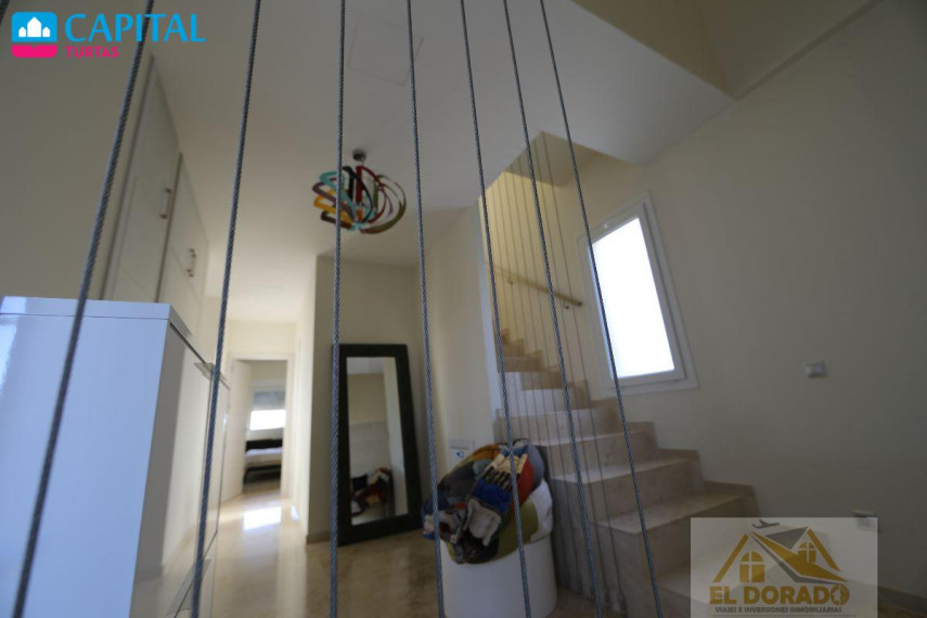 Parduodamas namas Avenida de España-la Zenia, 96 , 306.00 kv.m ploto,  Floors 28