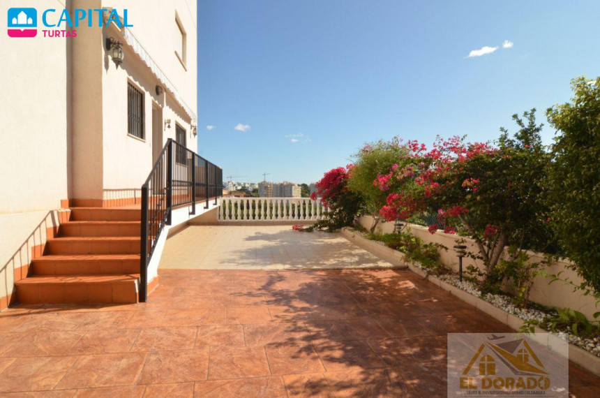 Parduodamas namas Calle Samaniego, 10C , 151.00 kv.m ploto,  Floors 2