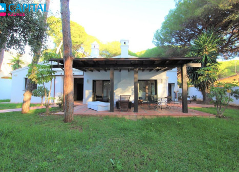 Parduodamas namas Marbella Este - Elviria , 220.00 kv.m ploto, Floors Parduodamas namas Marbella Este - Elviria , 220.00 kv.m ploto, Floors
