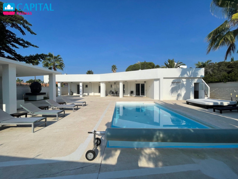 Nuomojamas namas Marbella Este - Las Chapas , 200.00 kv.m ploto,  Floors 23