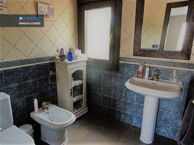 Šiuolaikinė vila prabangioje Eldos urbanizacijoje (Alikantėje) dabar už specialią kainą!!!  20