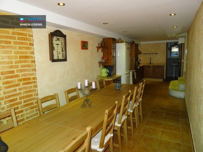 Šiuolaikinė vila prabangioje Eldos urbanizacijoje (Alikantėje) dabar už specialią kainą!!!  31