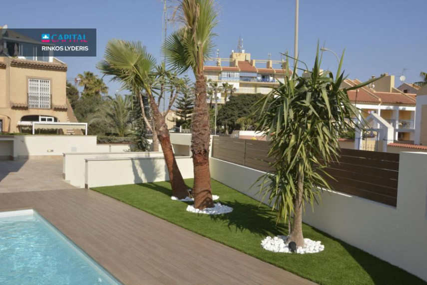 Parduodamas namas Avenida Torreblanca 23, 175.00 kv.m ploto, 2 Floors 14