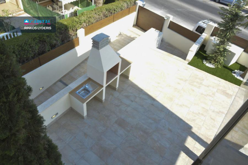 Parduodamas namas Avenida Torreblanca 23, 175.00 kv.m ploto, 2 Floors 15
