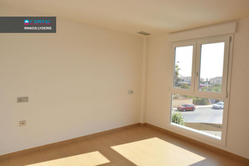 Parduodamas namas Avenida Torreblanca 23, 175.00 kv.m ploto, 2 Floors 23