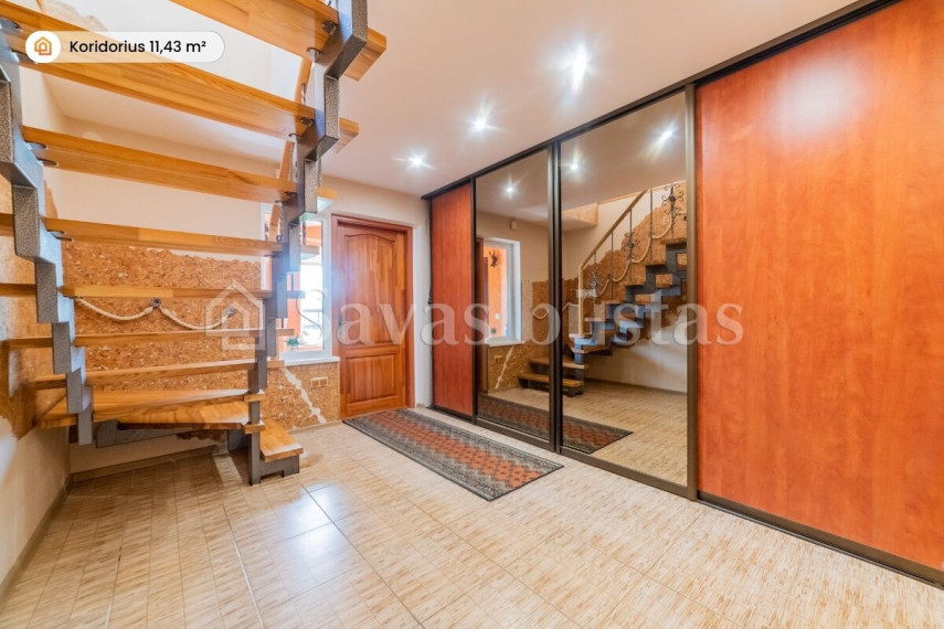 Parduodamas namas Geltonoji g., Pailių k., Šiaulių r. sav., 230.01 m2 ploto, 1 aukštai 24