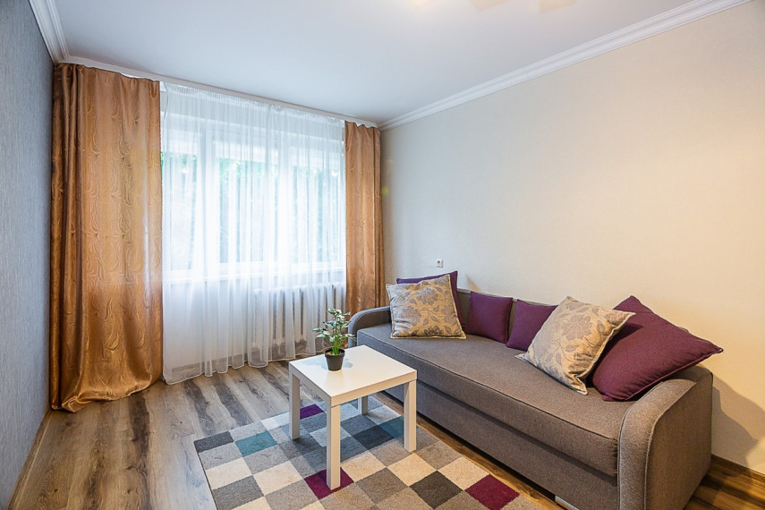Parduodamas butas Dainų g., Šiaulių m., Šiaulių m. sav., 33.01 m2 ploto, 1 kambariai 1