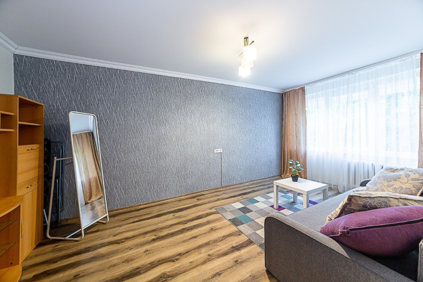 Parduodamas butas Dainų g., Šiaulių m., Šiaulių m. sav., 33.01 m2 ploto, 1 kambariai 3