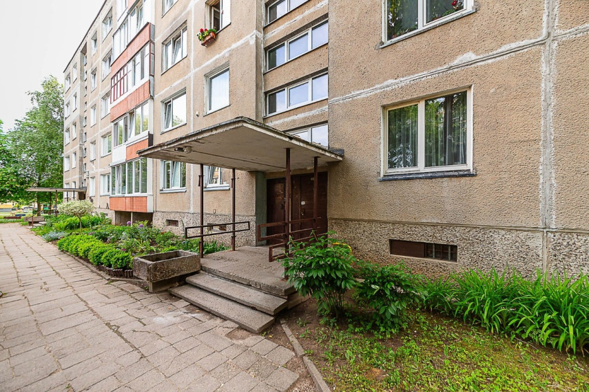 Parduodamas butas Dainų g., Šiaulių m., Šiaulių m. sav., 33.01 m2 ploto, 1 kambariai 20