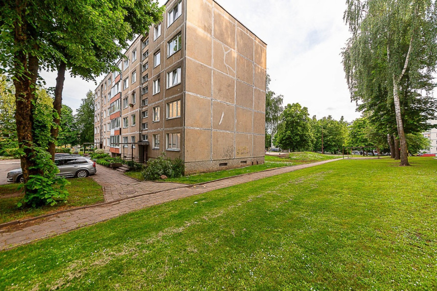 Parduodamas butas Dainų g., Šiaulių m., Šiaulių m. sav., 33.01 m2 ploto, 1 kambariai 21