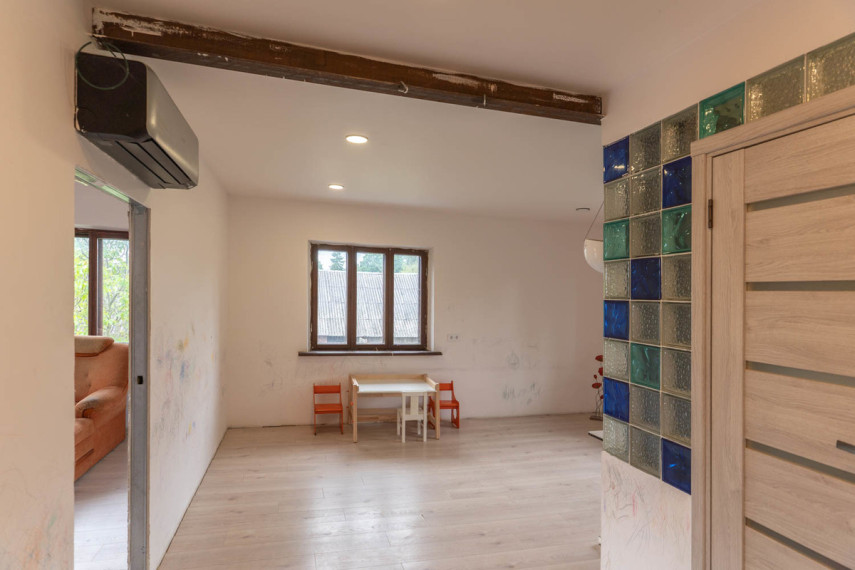 Parduodamas namas Žalioji g., Uliūnų k., Panevėžio r. sav., 215.5 m2 ploto, 2 aukštai 4