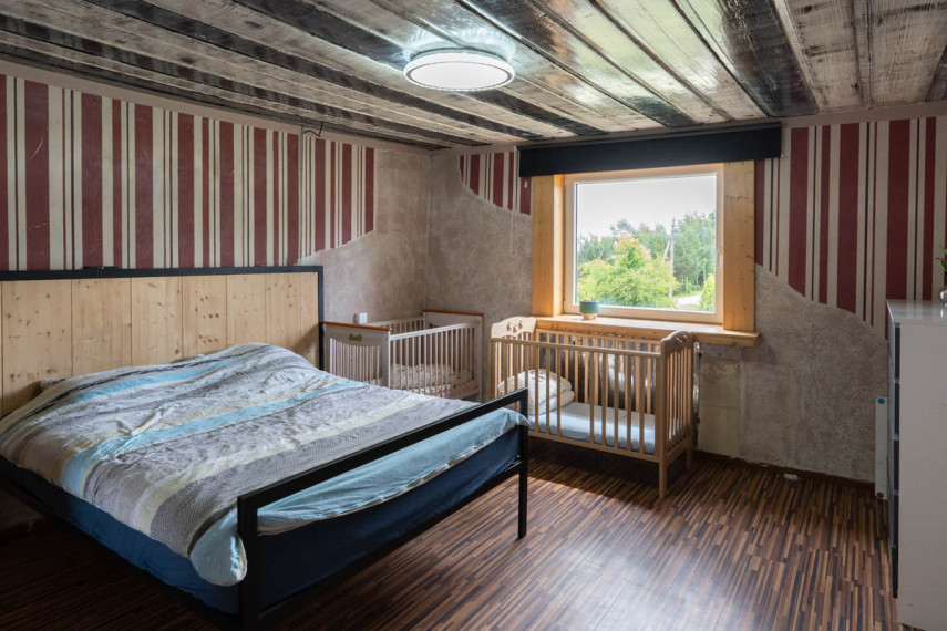 Parduodamas namas Žalioji g., Uliūnų k., Panevėžio r. sav., 215.5 m2 ploto, 2 aukštai 12