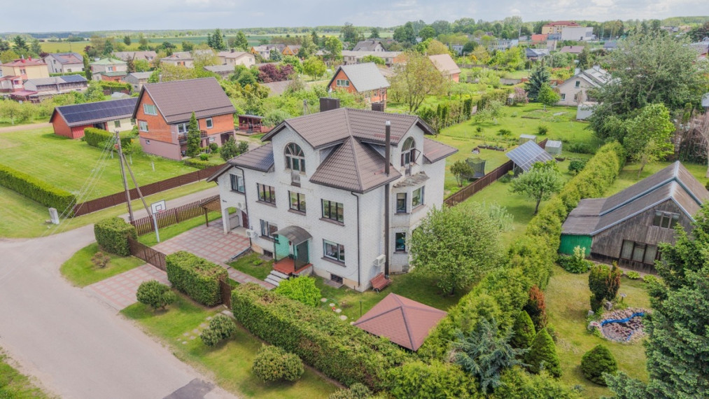 Parduodamas namas Dvareliškių g., Šlienavos k., Kauno r. sav., 236 m2 ploto, 3 aukštai 1