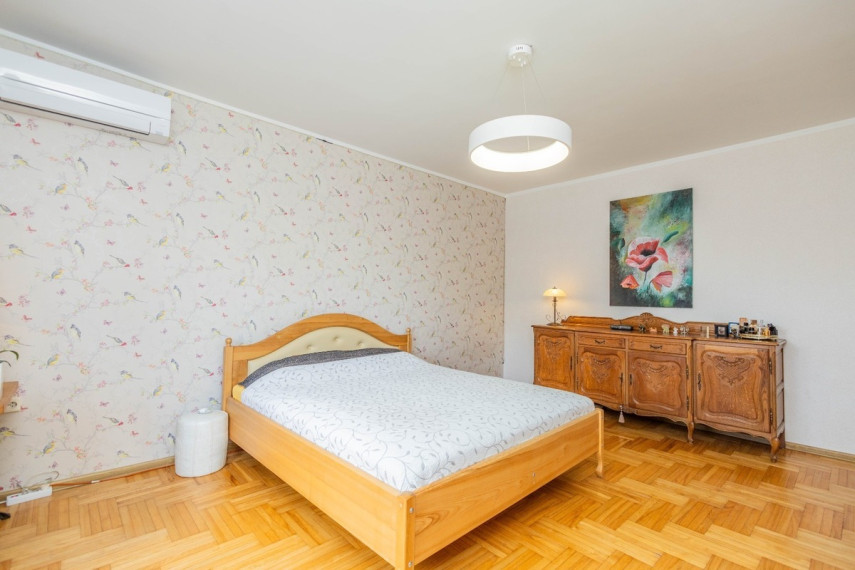 Parduodamas namas Dvareliškių g., Šlienavos k., Kauno r. sav., 236 m2 ploto, 3 aukštai 21