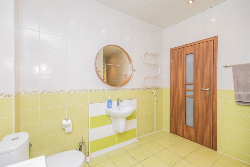 Parduodamas namas Dvareliškių g., Šlienavos k., Kauno r. sav., 236 m2 ploto, 3 aukštai 27