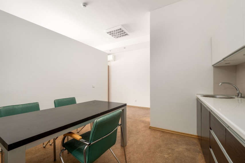 Parduodamos administracinės patalpos Vilniaus m. sav., Vilniaus m., Vilkpėdė, Savanorių pr. , 171.53 m2 ploto 34