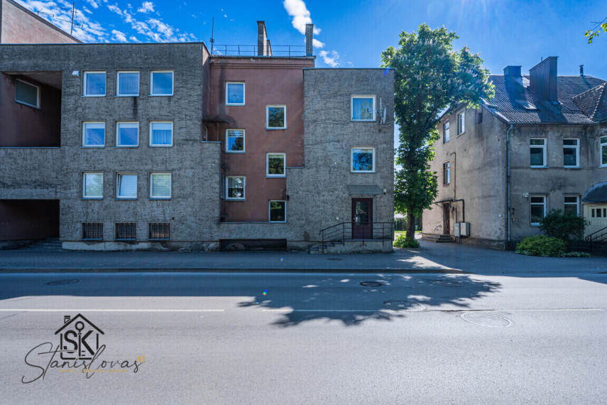 PIRMAME AUKŠTE PARDUODAMOS PATALPOS ŠILUTĖJE, TAIKOS G. 26 31
