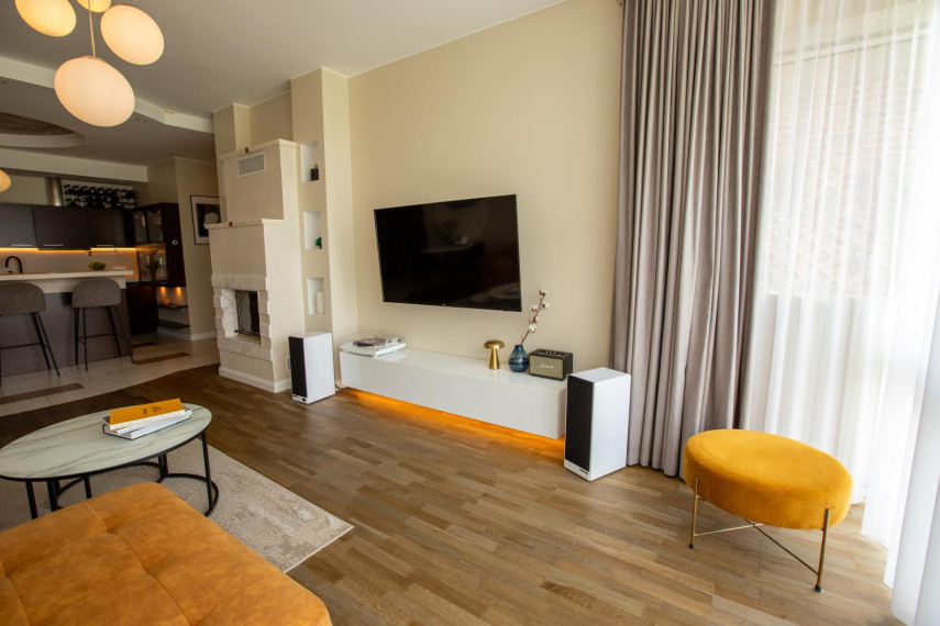 Parduodamas butas Igno Šimulionio g., Karoliniškės, Vilniaus m., Vilniaus m. sav., 80.00 m² ploto 3 kambariai 36
