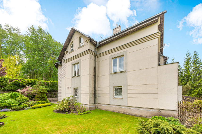 Parduodamas namas Žirgo g., Vilniaus m., Vilniaus m. sav., 504.3 m2 ploto, 3 aukštai 6