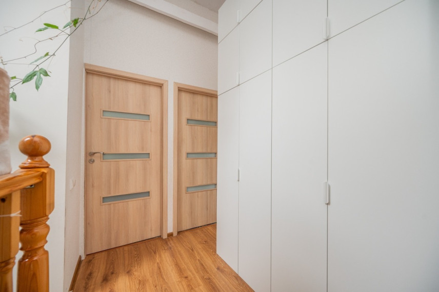 Parduodamas namas Vilniaus r. sav., Baronų k., Šilo 4-oji, 150 m2 ploto, 2 aukštai 31