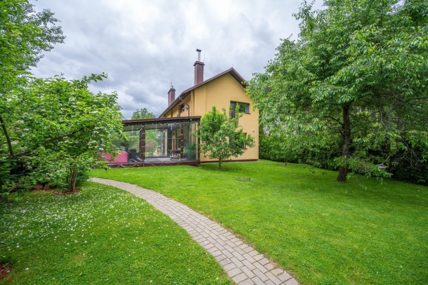 Parduodamas namas Vilniaus r. sav., Baronų k., Šilo 4-oji, 150 m2 ploto, 2 aukštai 42