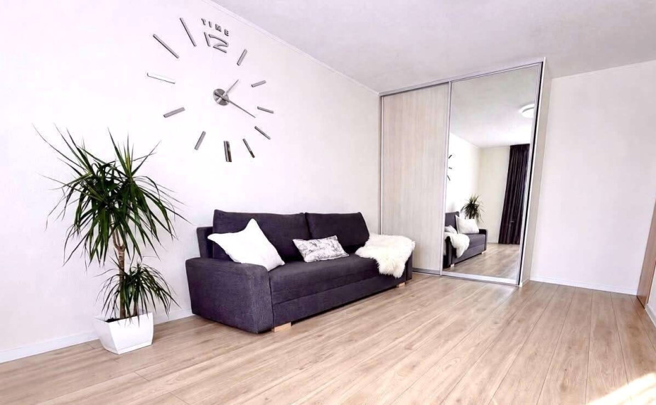 Parduodamas butas Klaipėdos apskritis, Klaipėda, Vėtrungės, Taikos pr., 32 m2 ploto, 1 kambariai 2
