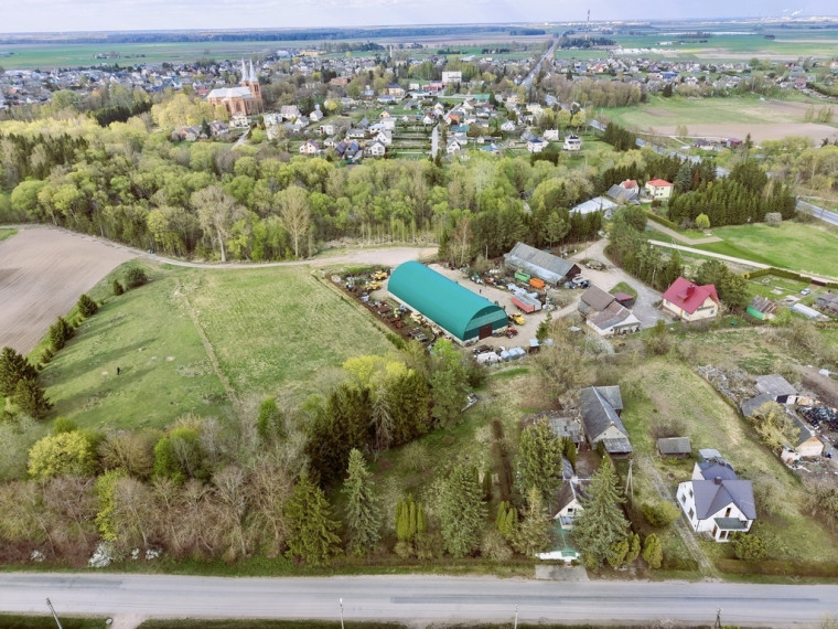 PARDUODAMAS NAMAS JUODKAIMIUOSE, JOSVAINIŲ SEN. – SU DIDELIU SKLYPU IR KOMERCINĖMIS PATALPOMIS 4