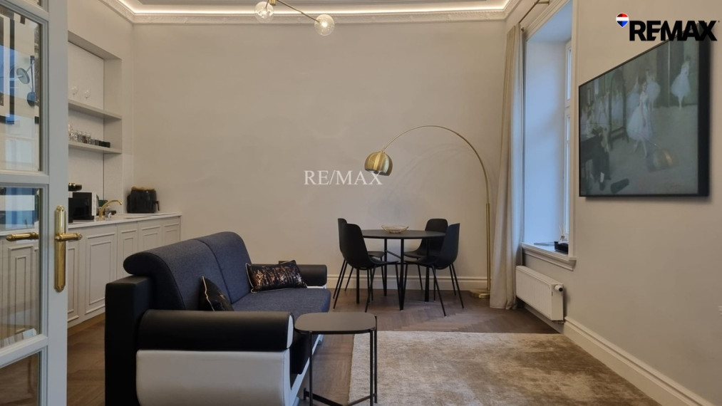 Nuomojamas butas Gedimino pr., Senamiestyje, Vilnius, 38 kv.m ploto 18