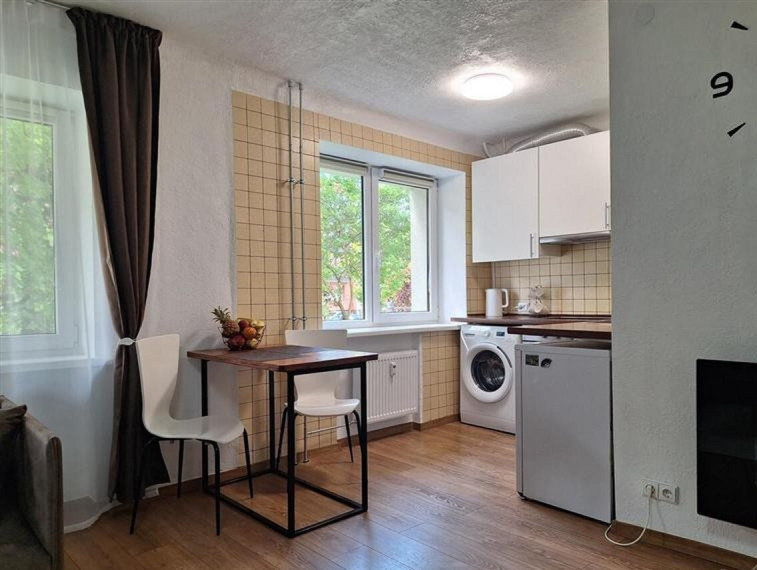 Parduodamas butas Klaipėdos apskritis, Klaipėda, Vėtrungės, Taikos pr., 38 m2 ploto, 2 kambariai 2