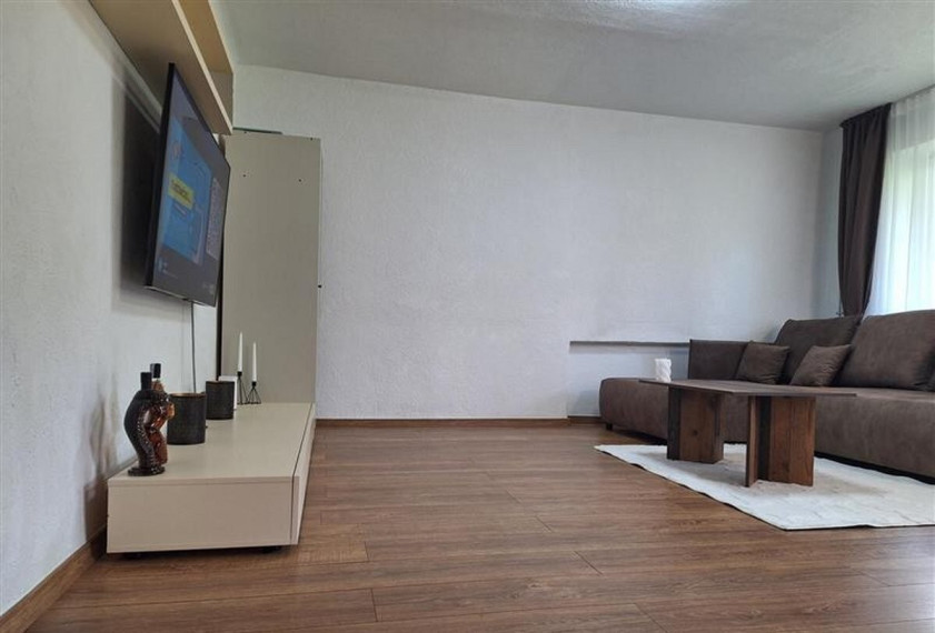 Parduodamas butas Klaipėdos apskritis, Klaipėda, Vėtrungės, Taikos pr., 38 m2 ploto, 2 kambariai 7