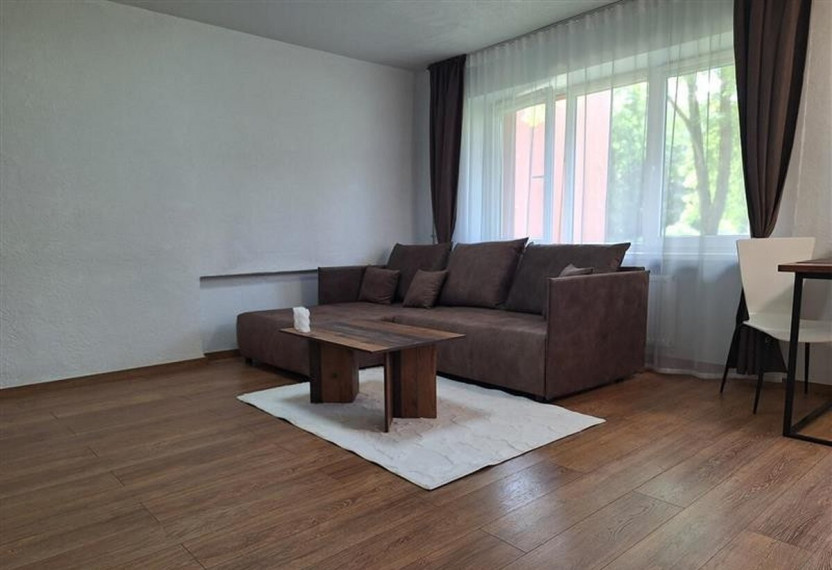 Parduodamas butas Klaipėdos apskritis, Klaipėda, Vėtrungės, Taikos pr., 38 m2 ploto, 2 kambariai 9