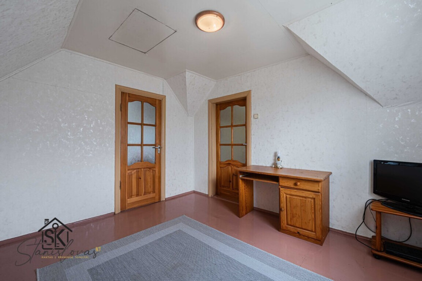 PARDUODAMAS NAMAS SU 29.50 ARŲ ŽEMĖS SKLYPU RUSNĖJE, SODŲ G. 28 20