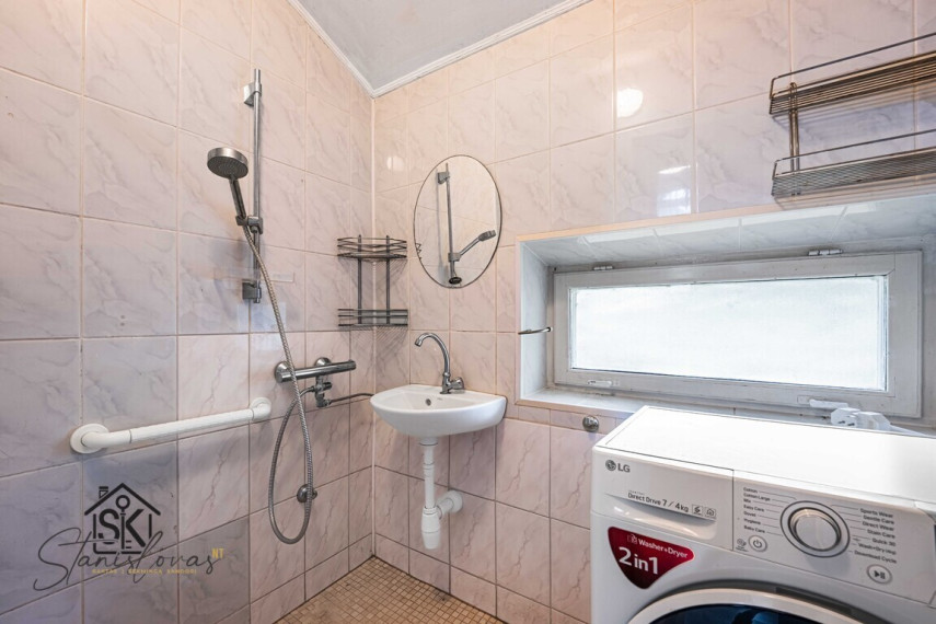 PARDUODAMAS NAMAS SU 29.50 ARŲ ŽEMĖS SKLYPU RUSNĖJE, SODŲ G. 28 25
