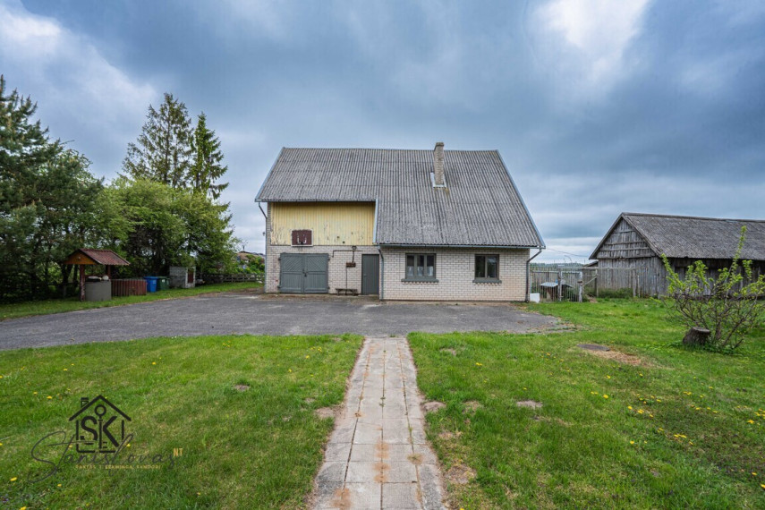 PARDUODAMAS NAMAS SU 29.50 ARŲ ŽEMĖS SKLYPU RUSNĖJE, SODŲ G. 28 35