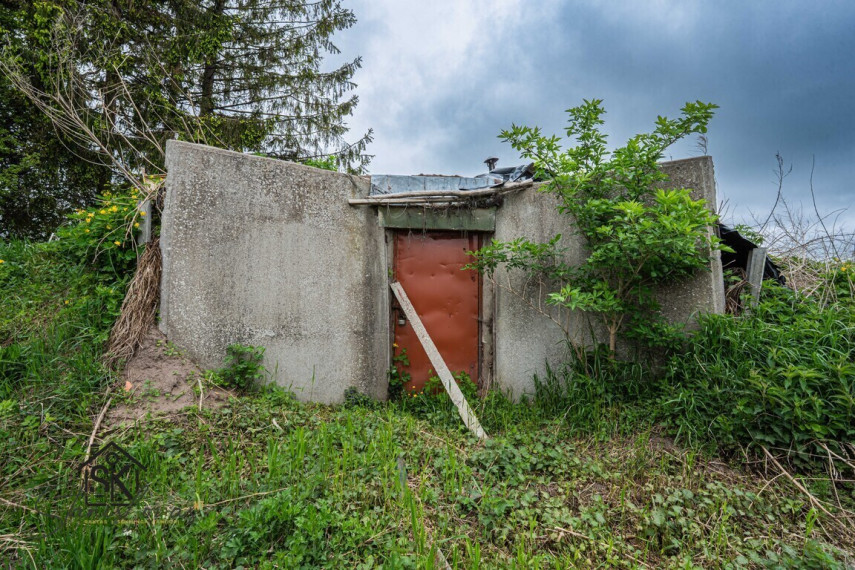 PARDUODAMAS NAMAS SU 29.50 ARŲ ŽEMĖS SKLYPU RUSNĖJE, SODŲ G. 28 54