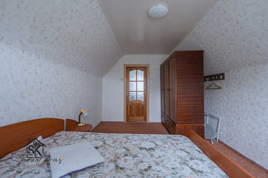PARDUODAMAS NAMAS SU 29.50 ARŲ ŽEMĖS SKLYPU RUSNĖJE, SODŲ G. 28 57